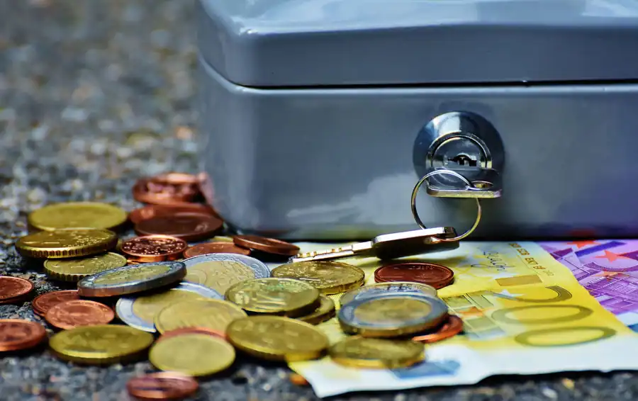 Simple ways to save money